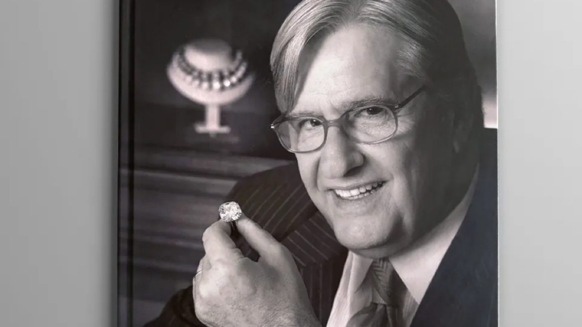 Ο Κώστας Καίσαρης παρουσίασε το βιβλίο του «Ένα ρουμπίνι στο μέρος της καρδιάς»