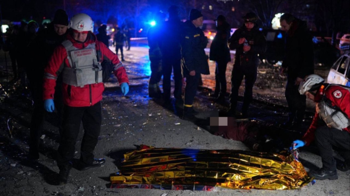 Πλήγμα ρωσικού drone στη Ζαπορίζια: Δύο νεκροί και τουλάχιστον 11 τραυματίες, ανάμεσά τους παιδιά 