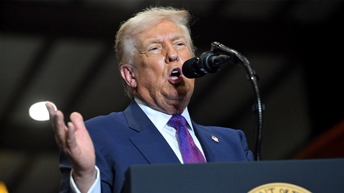 Ο Τραμπ αναζητά αντεπίθεση στο Καπιτώλιο με την ομιλία για την «Κατάσταση της Ένωσης»: Πίεση από δημοσκοπήσεις και Ανώτατο Δικαστήριο