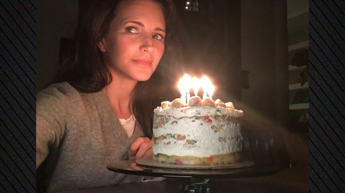 Κριστίν Ντέιβις για τα 61α γενέθλιά της: Ευγνώμων που απολαμβάνω αυτή την υπέροχη ζωή