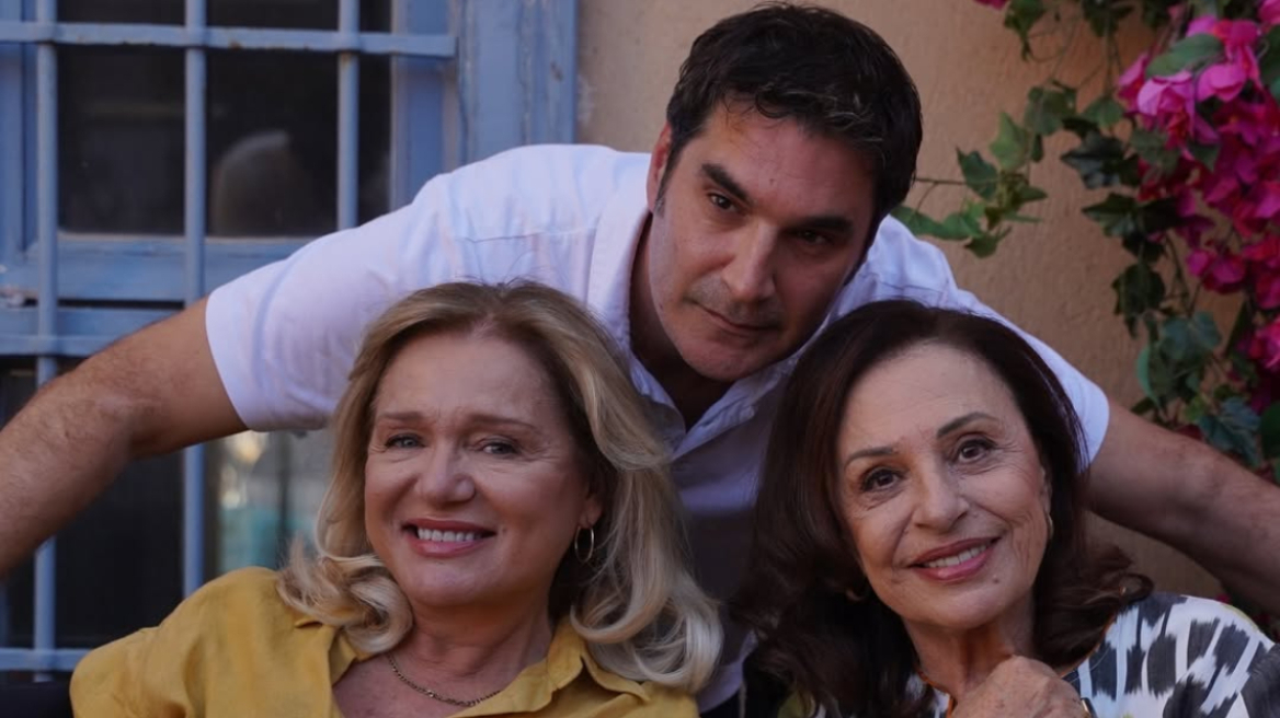 Ο Χριστόφορος Παπακαλιάτης δημοσίευσε backstage φωτογραφίες από τον επερχόμενο κύκλο του «Maestro»