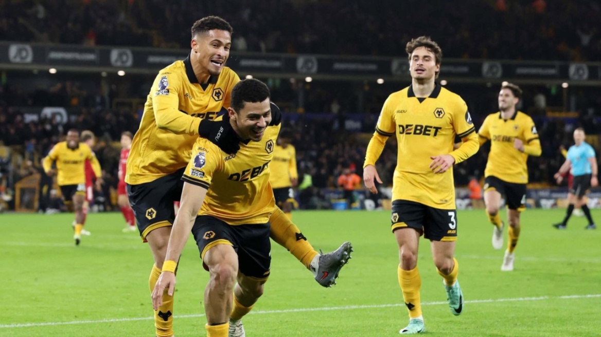 Premier League: Ήττα-σοκ της Λίβερπουλ στο «Μολινό», 2-1 η... καταδικασμένη Γούλβς, δείτε τα γκολ 