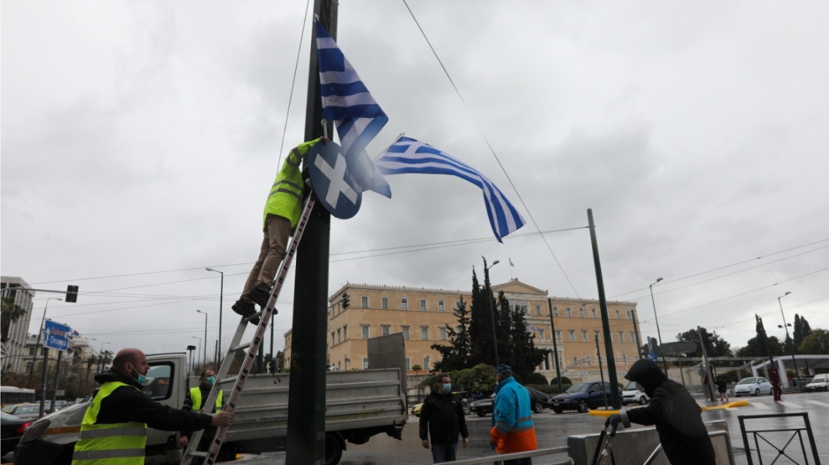 Καιρός: Νεφώσεις, τοπικές βροχές και σκόνη σήμερα, άστατος ο καιρός και την 25η Μαρτίου  