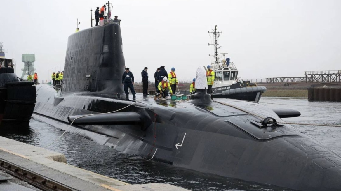 Daily Mail: Βρετανικό πυρηνοκίνητο υποβρύχιο με πυραύλους Tomahawk στην Αραβική Θάλασσα