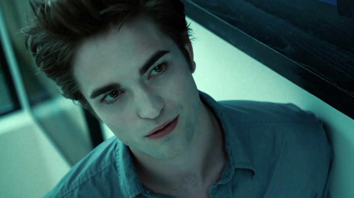 Ρόμπερτ Πάτινσον: Η σκηνή στο Twilight που 18 χρόνια μετά του φαίνεται «παράξενη»