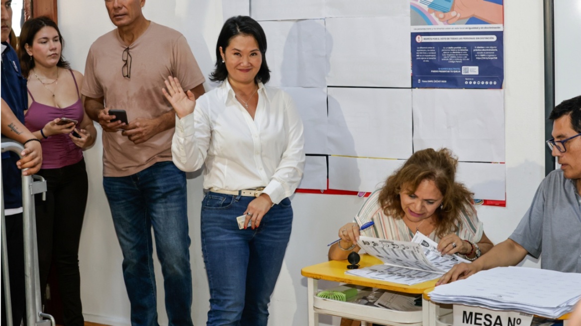 Εκλογές στο Περού: Προβάδισμα της Κέικο Φουχιμόρι, μάχη για τη δεύτερη θέση δείχνουν τα exit polls 