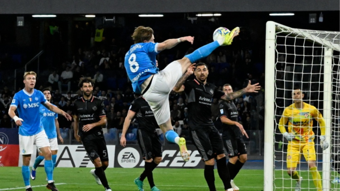 Serie A, Νάπολι – Κρεμονέζε 4-0: Εμφατική νίκη και άνοδος στη δεύτερη θέση, δείτε τα γκολ 