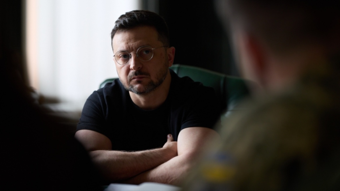 Ζελένσκι: Ενίσχυση της αντιαεροπορικής άμυνας σε Οδησσό και Ντνίπρο 