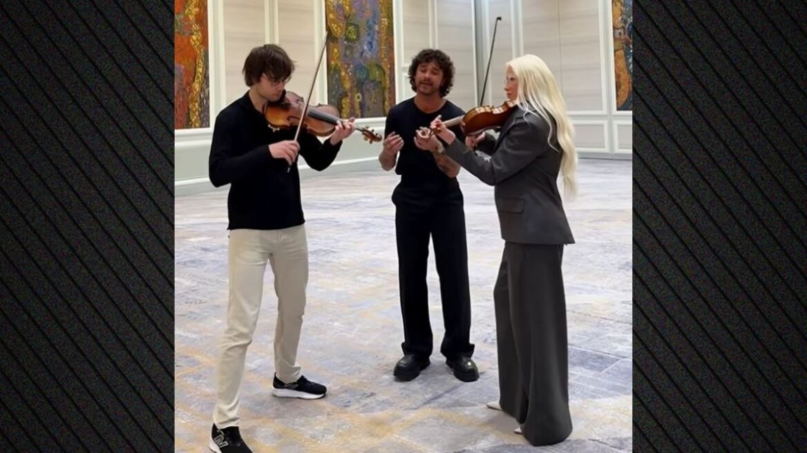 Eurovision 2026: Ο Αλεξάντερ Ρίμπακ συνόδευσε με το βιολί του τους εκπροσώπους της Φινλανδίας στο τραγούδι τους