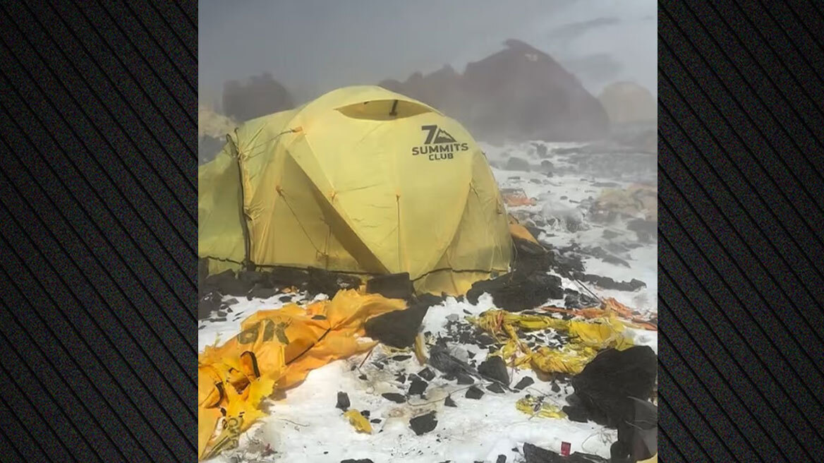 Το Camp IV στο Έβερεστ είναι πλέον μια τεράστια χωματερή, δείτε βίντεο - Σκηνές, φιάλες οξυγόνου και περιττώματα μια «ανάσα» από την κορυφή του κόσμου 