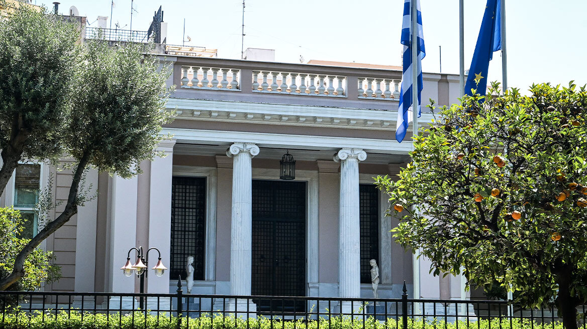 Βουβή ενόχληση στην κυβέρνηση για το δείπνο των τριών βουλευτών της ΝΔ με τον Σαμαρά