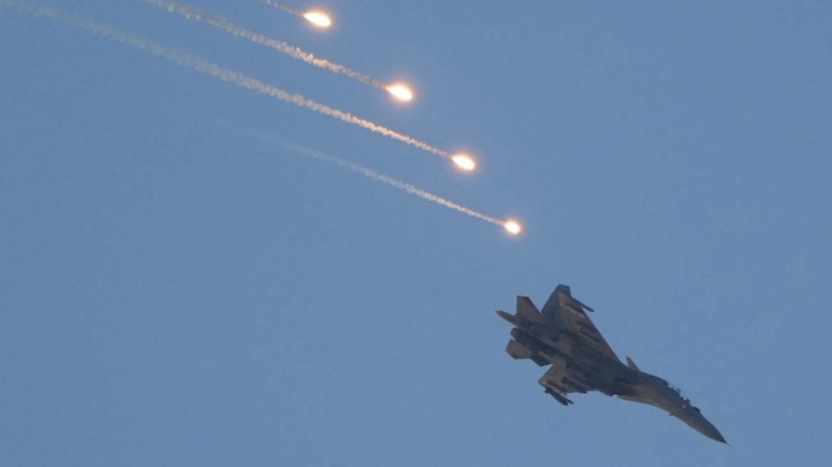Συντριβή ουκρανικού Su-24 με δύο νεκρούς πιλότους 