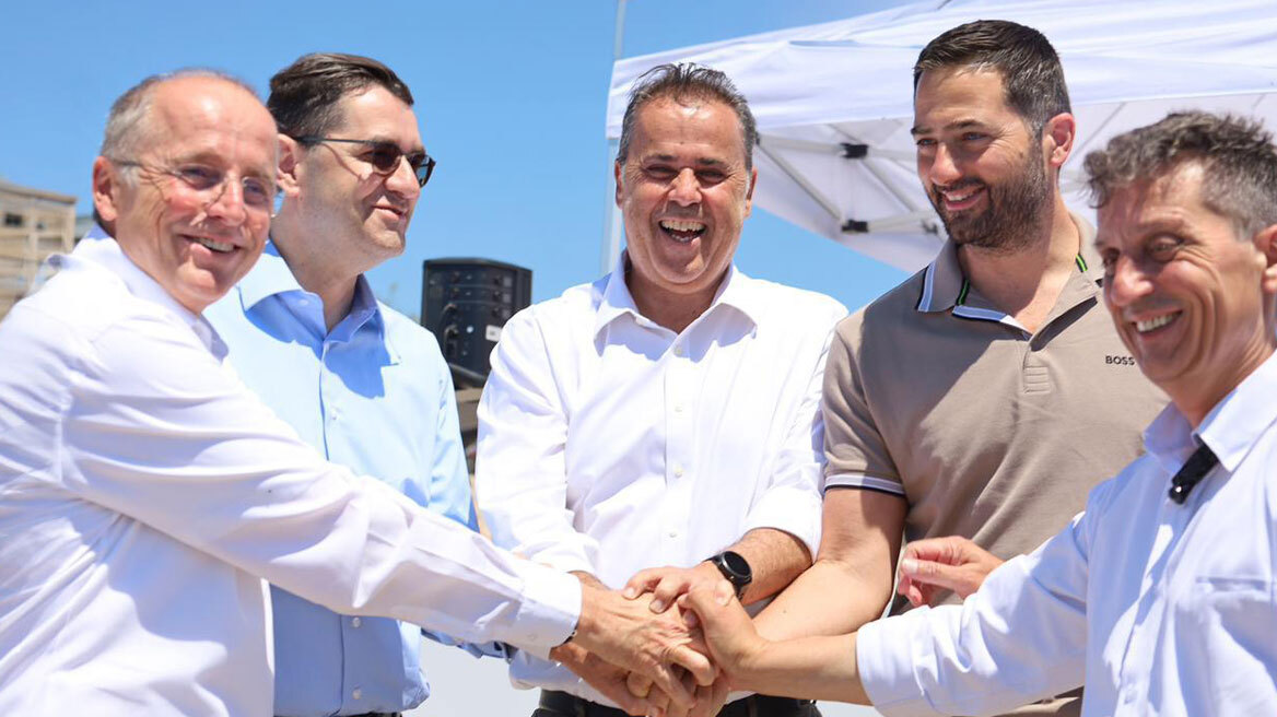 Εξασφαλίστηκε η άρδευση του Κωπαϊδικού πεδίου στη Λίμνη Υλίκη, αυτοψία Παπασταύρου στο πλωτό αντλιοστάσιο της ΕΥΔΑΠ