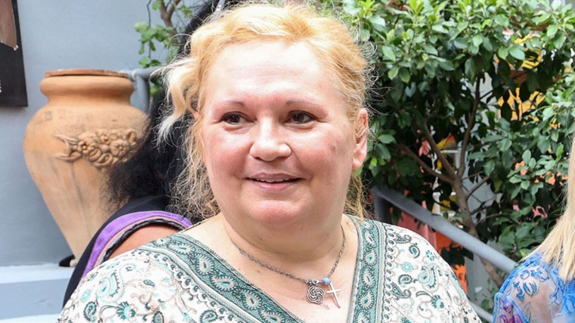Η Καίτη Φίνου θυμήθηκε την εμφάνισή της με κομπινεζόν στη σκηνή: Έτρεμα από φόβο, περίμενα να γελάσουν