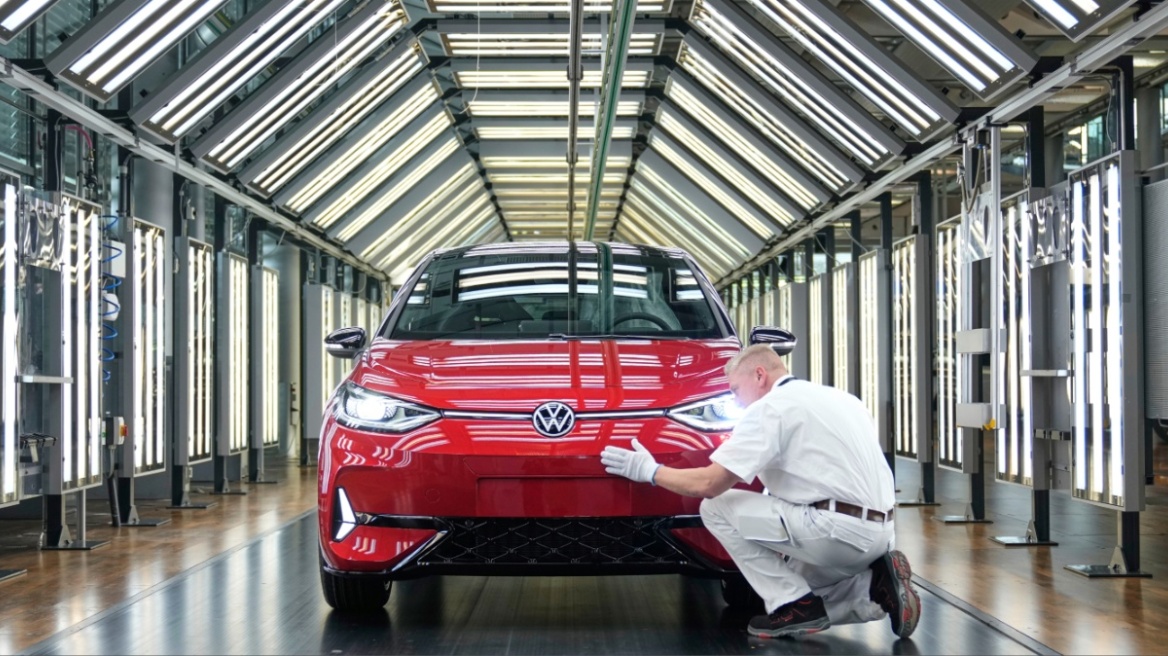 Volkswagen: 100.000 θέσεις στον βωμό της νέας εποχής – Η Κίνα αλλάζει τον χάρτη της γερμανικής αυτοκινητοβιομηχανίας 