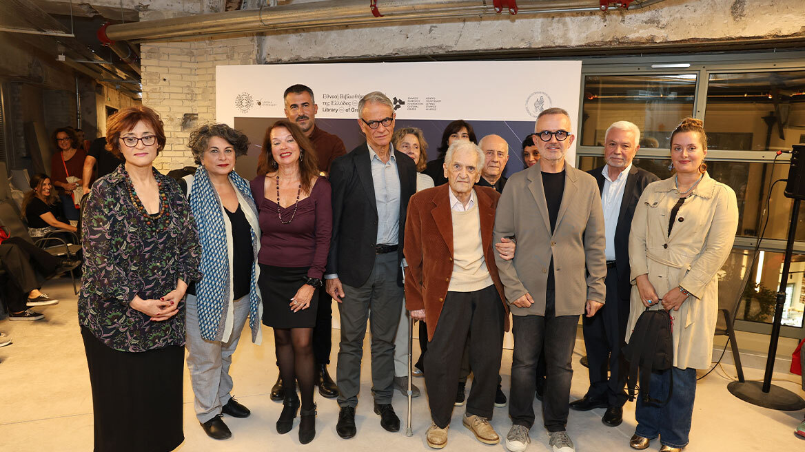 Η Συναστρία έγινε ποίηση, στη Νέα Στοά Αρσακείου 
