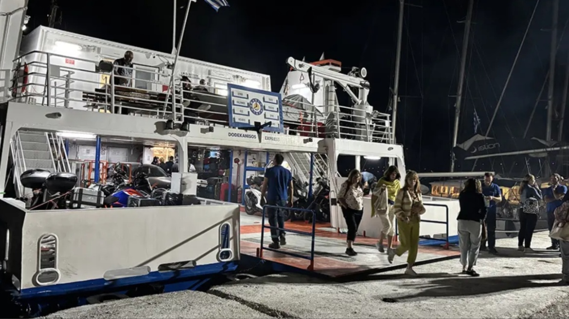 Δεμένο στην Τήλο το «Dodekanisos Express», το πλήρωμα ξεπέρασε το όριο εργασίας 