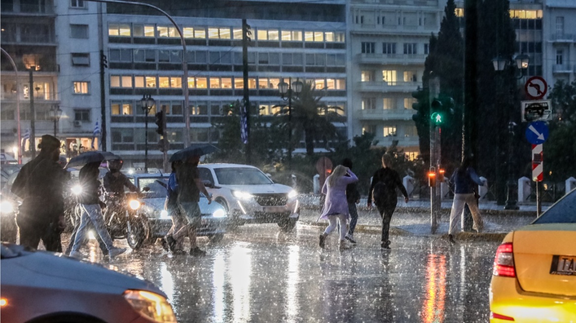 Επικαιροποιήθηκε το έκτακτο δελτίο επιδείνωσης του καιρού για ισχυρές καταιγίδες και 10 μποφόρ στο Αιγαίο: Ποιες περιοχές κινδυνεύουν από πλημμύρες
