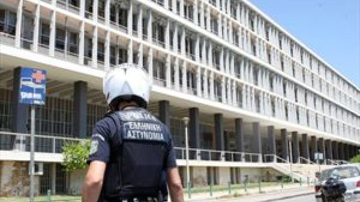 Βαρβιτσιώτης προς Έλληνες εφοπλιστές του Λονδίνου: Βάλτε την ελληνική σημαία