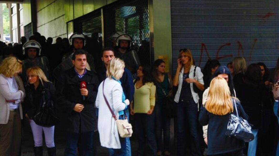 Κουτσούμπας:  Ώς εδώ και μη παρέκει με τις περικοπές στις συντάξεις 