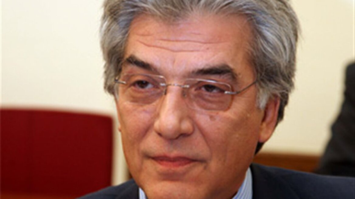 Χίλαρι Κλίντον: Οι ΗΠΑ χρειάζονται γυναίκα επικεφαλής, όπως η Γερμανία την Μέρκελ   