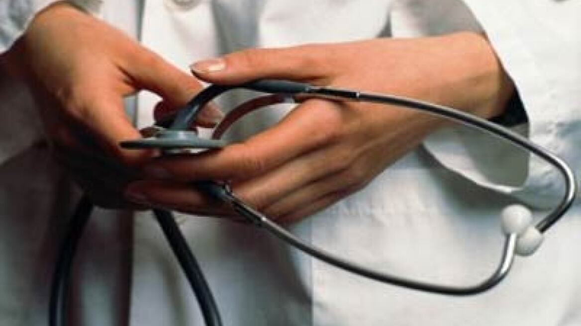 Σε ιστορικό χαμηλό η δημοτικότητα του Φρανσουά Ολάντ