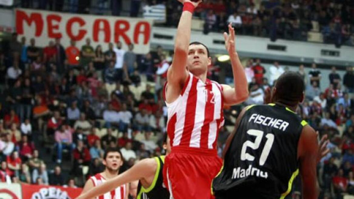 Handelsblatt: Το ΠΑΣΟΚ εμπόδιο στη μείωση δημοσίων υπαλλήλων 