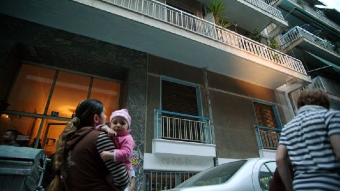 Βίντεο φέρεται να δείχνει τη φυγή Γιανουκόβιτς - Τι πήρε εγκαταλείποντας το μέγαρο