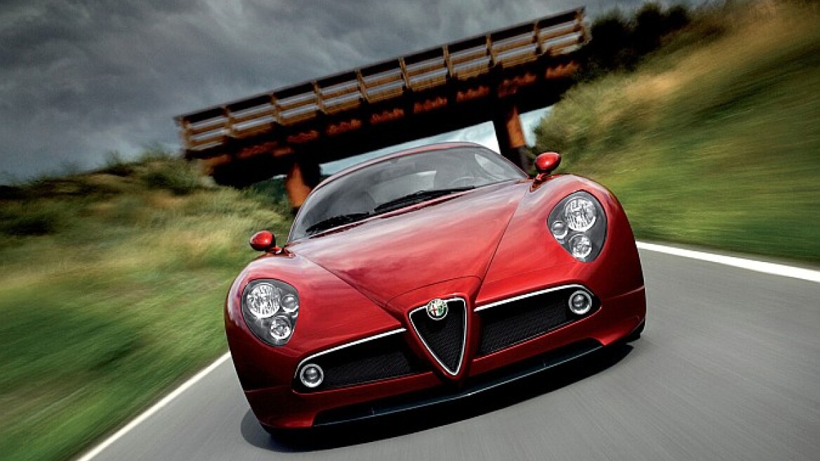 Δοκιμάζουμε την Alfa Romeo 8C! (Video)