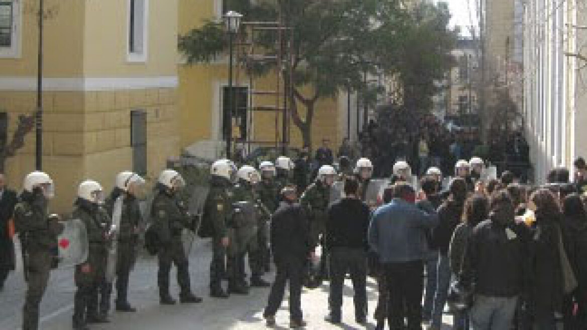 «Έφυγε» ο δημοσιογράφος Γιώργος Κατσανεβάκης