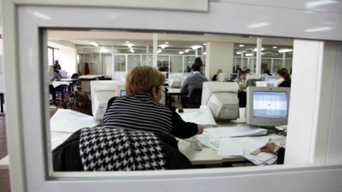 Πάτρα: Μαύρο χρήμα σε νεκροταφεία