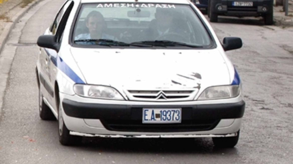 Δείτε βίντεο: Πυροσβέστες κάνουν μπάνιο... ελέφαντες