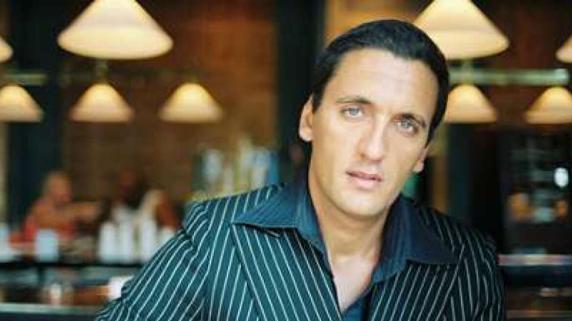 Τσιμτσιλή: Βόλτα στην Κηφισιά με τον σύζυγό της