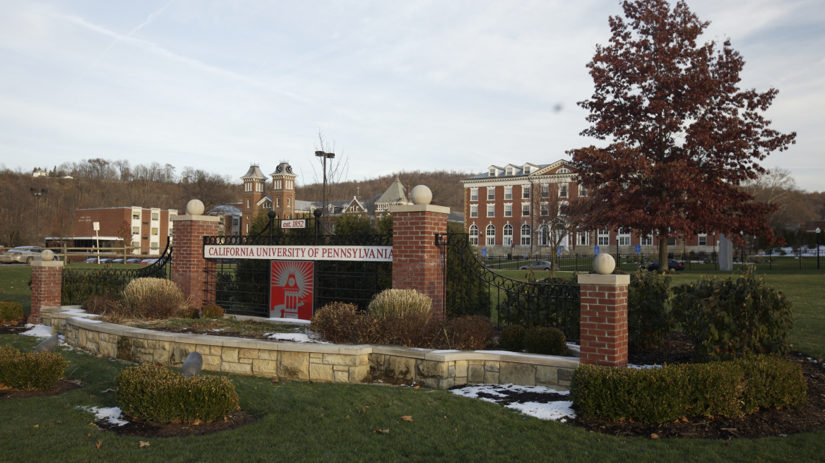 Θεοδώρα Τζάκρη: «Ο Σαμαράς βαφτίζει το ξεπούλημα success story»