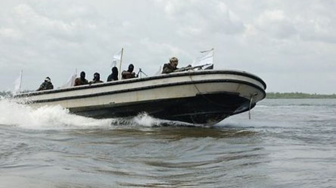 «Ντου» αστυνομικών σε δεξίωση γάμου στην Αμμόχωστο - Τι ψάχνουν στο φίλο του υιού Καλοψιδιώτη