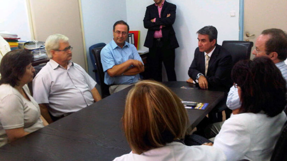 Μαρία Ζουμπέρ: Η Ελληνίδα «Mrs. Louis Vuitton» έβαλε λουκέτο για μια τσάντα-μαϊμού!