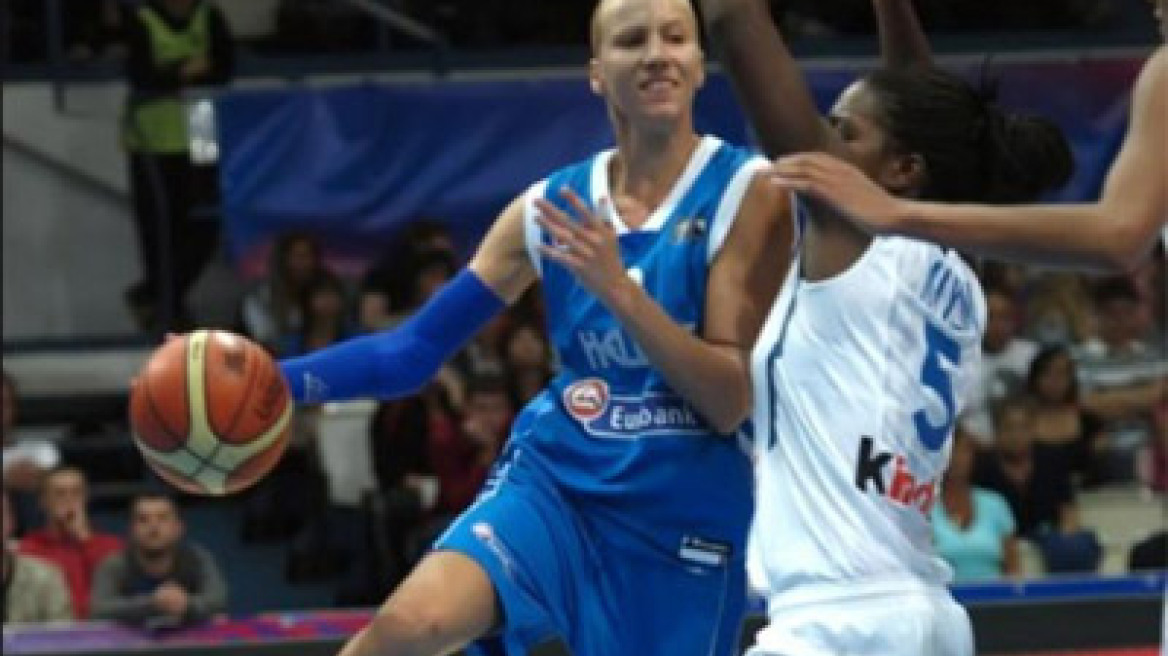 Κρίσιμες συνεδριάσεις σήμερα στη Βουλή για τη Χρυσή Αυγή