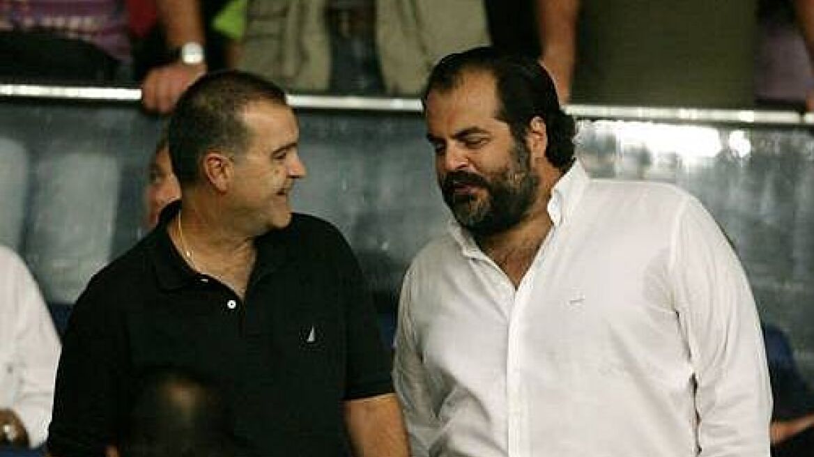 Τα ανίψια του τον φίλησαν κι αυτός τα πέταξε στο κανάλι!