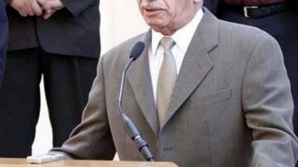 Γιάννης Τσιμιτσέλης: Δεν θα κοιμάμαι για να είμαι σίγουρος ότι το παιδί αναπνέει και είναι καλά