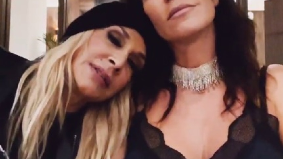 Άννα Βίσση και Μαρίνα Βερνίκου τραγουδούν αγκαλιασμένες (Βίντεο)