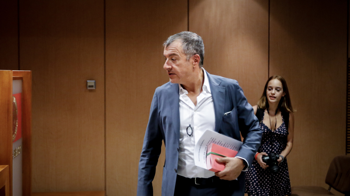 Ποτάμι: Αυτόνομη κάθοδο στις εκλογές και συνεργασία με το πρώτο κόμμα ζητούν φίλοι και στελέχη