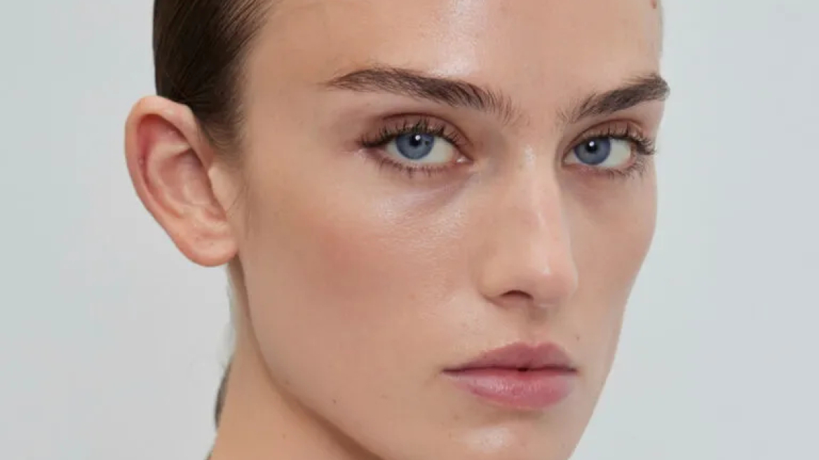 Γιατί δεν πρέπει να παραλείπετε τη χρήση μίας ενυδατικής κρέμας