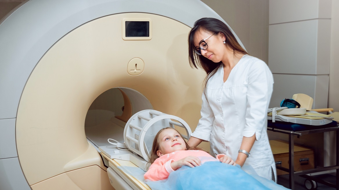 Μαγνητική τομογραφία: Η εξέταση στα παιδιά