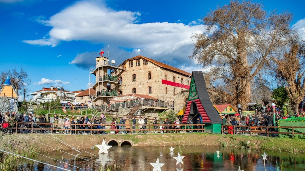 8 παραμυθένια χριστουγεννιάτικα χωριά της Ελλάδας