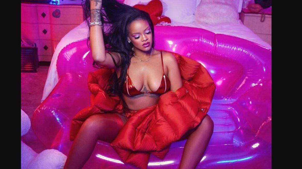 «Φωτιά» η Rihanna, ετοιμάζεται για τον Άγιο Βαλεντίνο