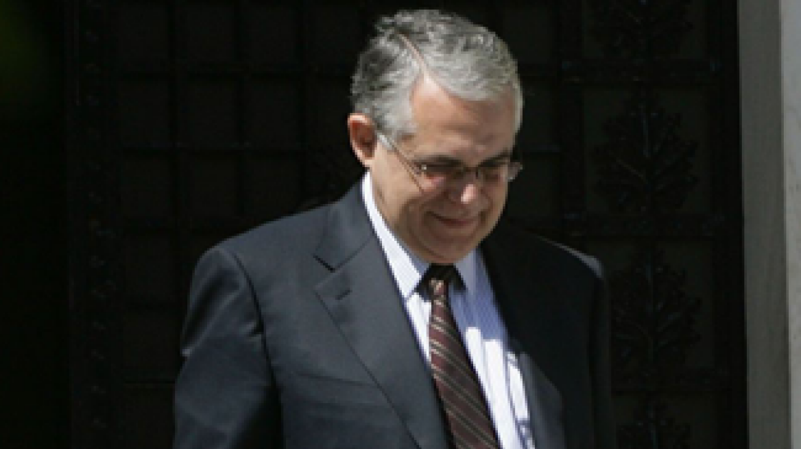 Συνεχείς επαφές Παπανδρέου με Σαμαρά