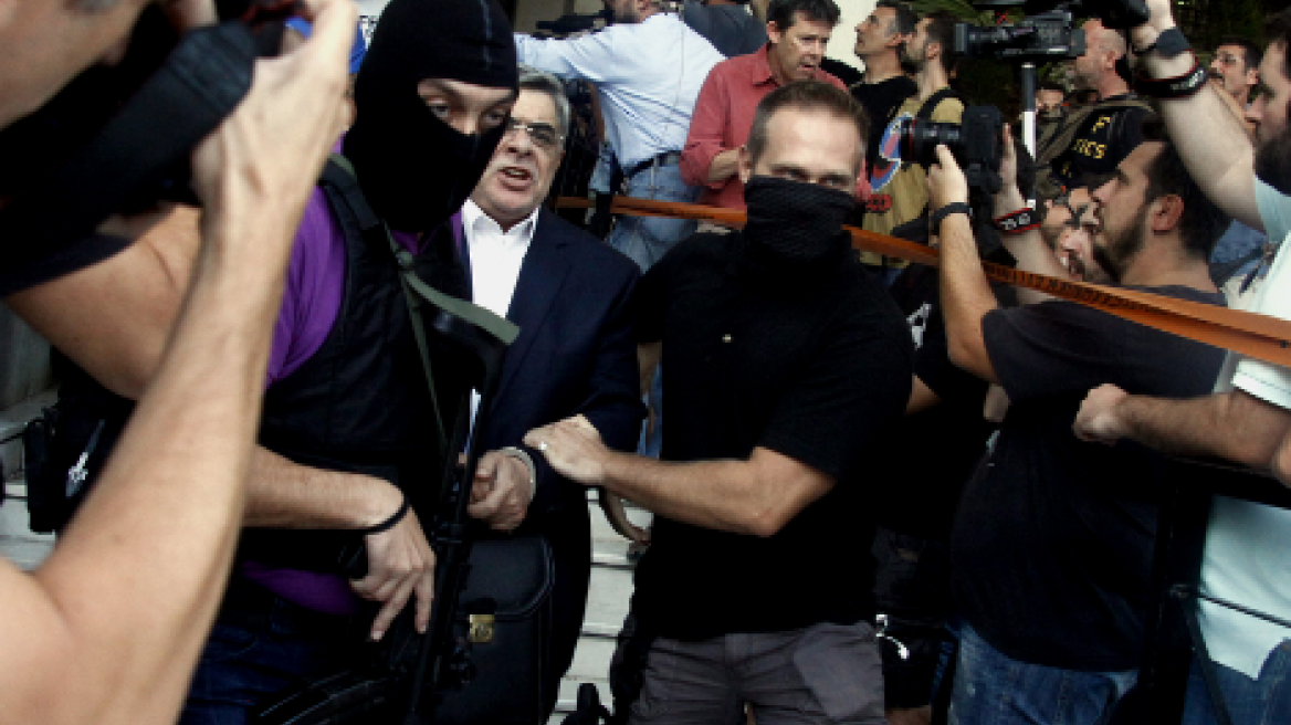 Σήμερα η απολογία Μιχαλολιάκου