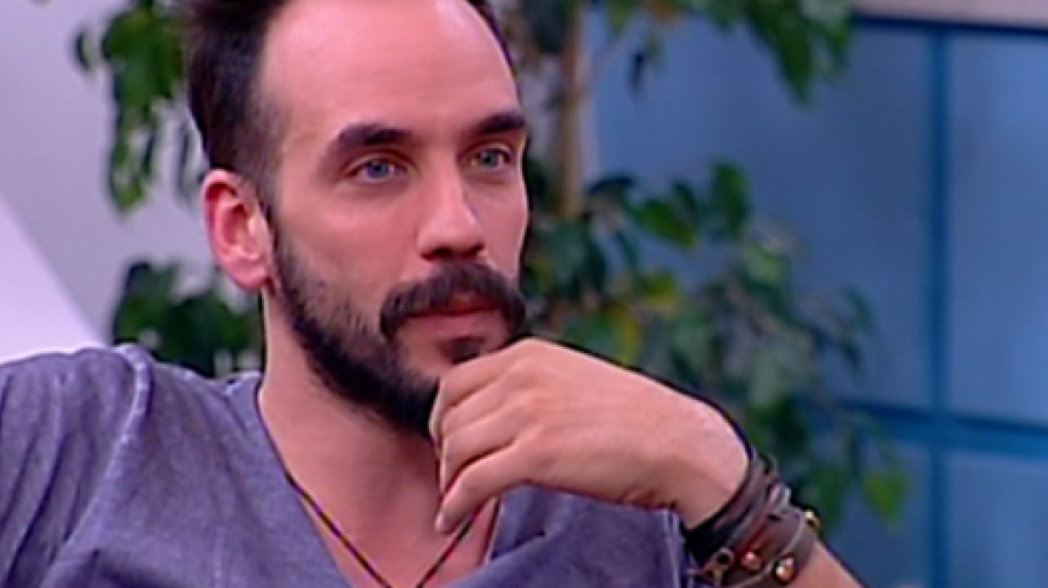 Μουζουράκης: «Γιατί είναι δύσκολο να αποδεχτεί η Ελλάδα έναν άνθρωπο με τόσα μεγάλα ταλέντα σαν και μένα;»