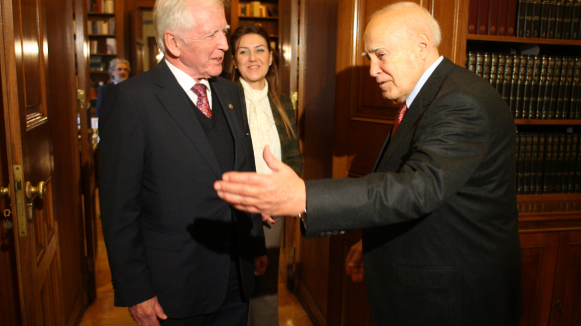 «Σταματήστε την "αιμορραγία" ταλαντούχων επιστημόνων από την Ελλάδα»