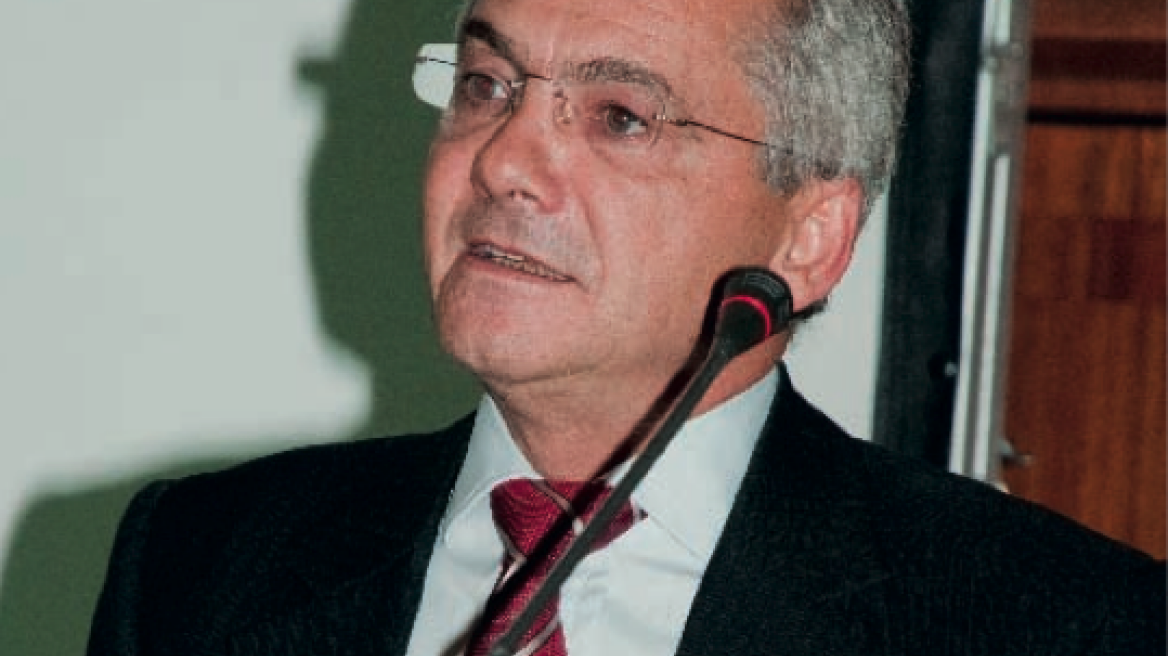 Ρεφενές «τέλος» στο υπουργείο Οικονομικών